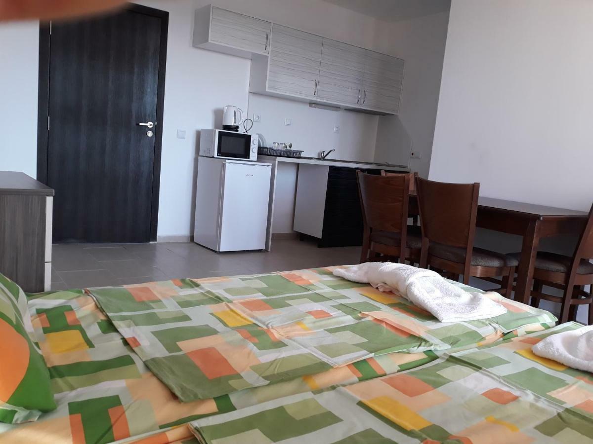 Anna Marina Apartments Sveti Vlas Dış mekan fotoğraf